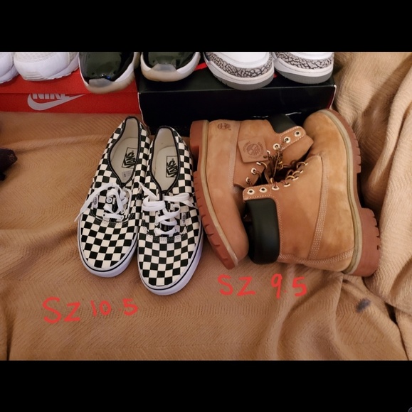 Jordans ,kobes ,timbs, vans sz's vary i do trades - Picture 4 of 4